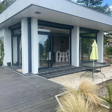 Maison Vue Panoramique Et Acces Holiday home La Reole